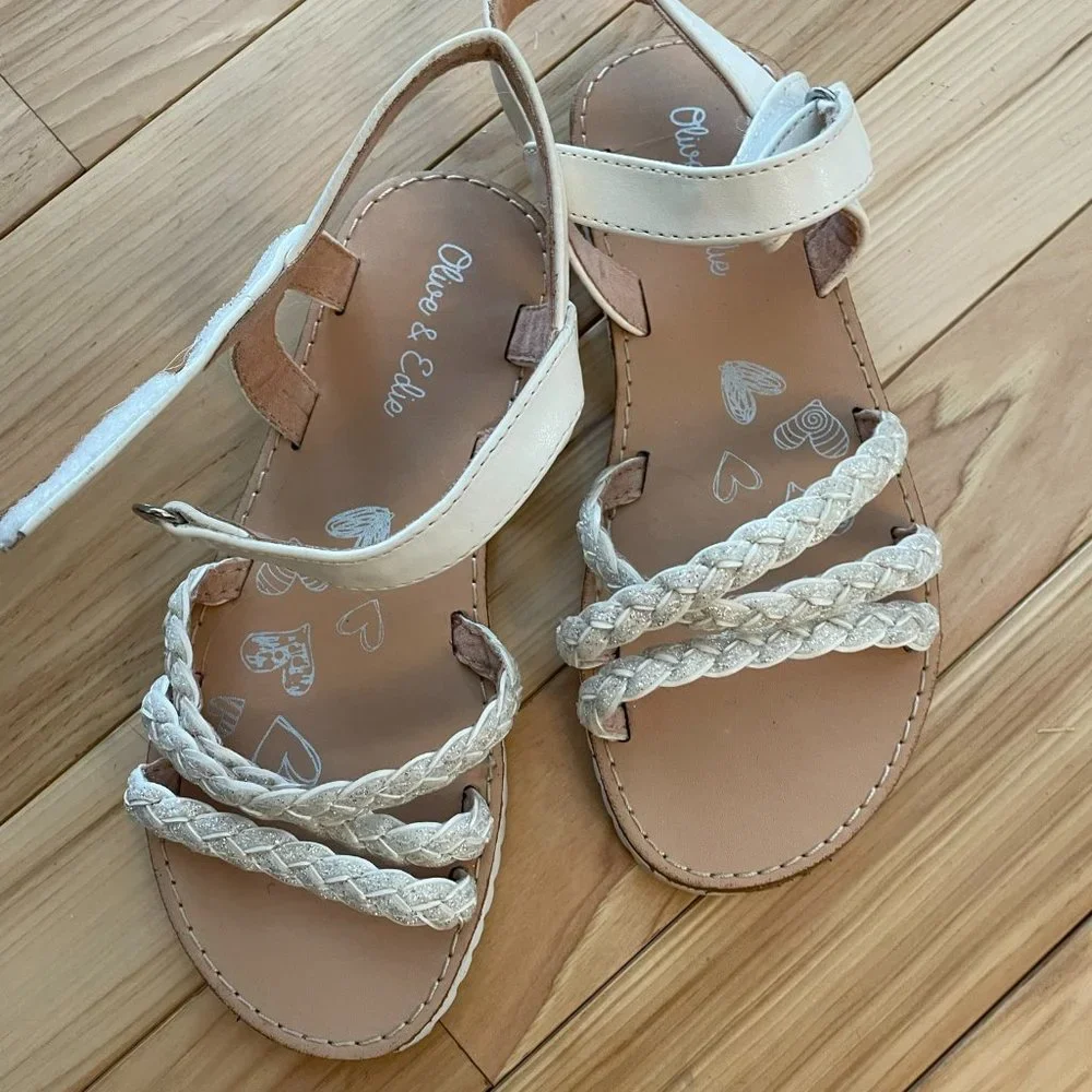 Olive and Edie White Sandals with Silver Glitter Toes Like New - Picture 2 of 3